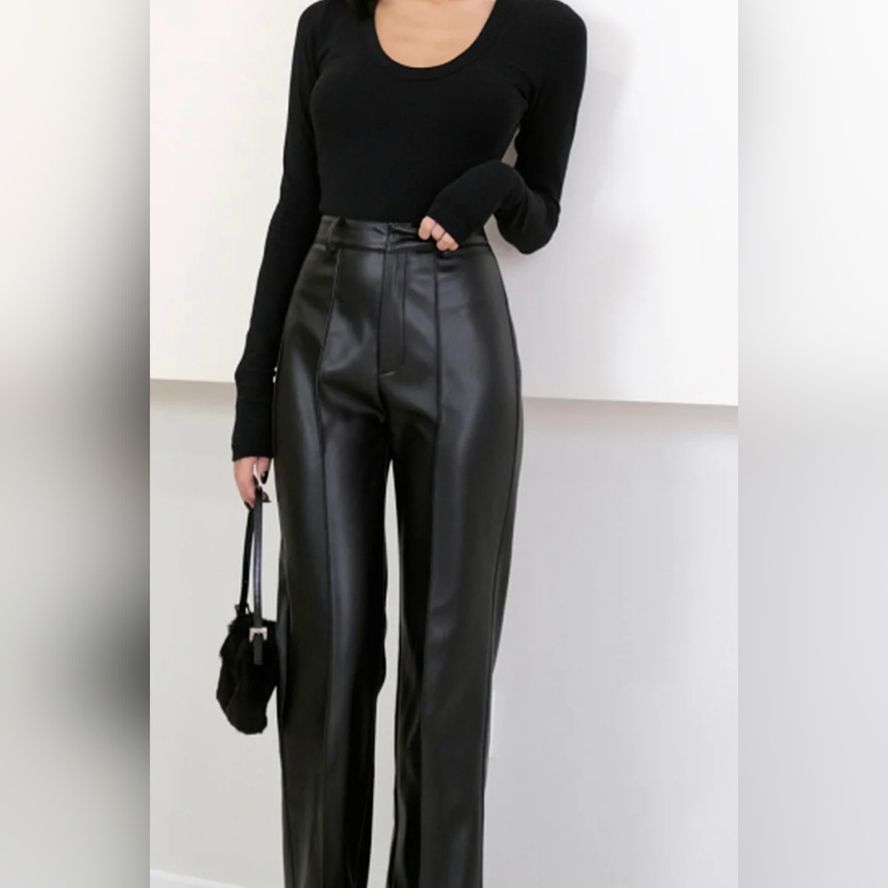 **SOLD** High Waist faux leather pants